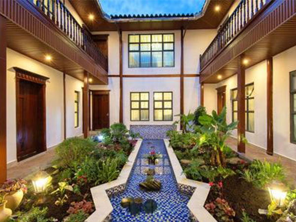 花間美宿輕奢度假庭院