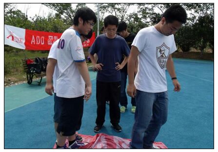 騰沖野外拓展訓(xùn)練項目推薦--《翻葉子》