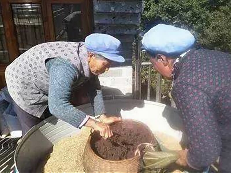 騰沖新增八項(xiàng)市級(jí)非遺項(xiàng)目之騰沖黑醬的制作