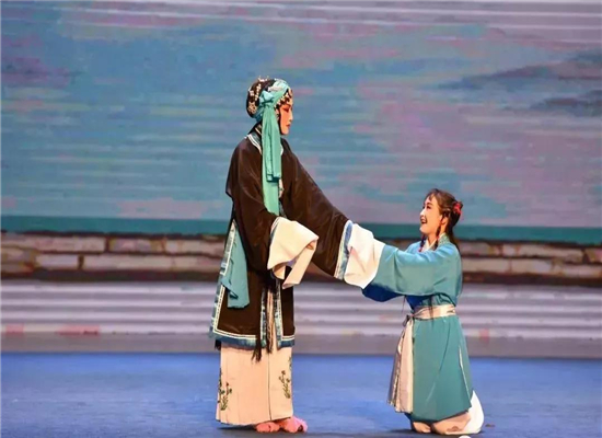 騰沖旅游：國(guó)家級(jí)非物質(zhì)文化遺產(chǎn)--佤族清戲