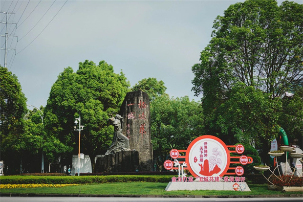 云南旅游,云南旅行社,云南團建公司,云南策劃公司,云南會議會展,騰沖旅游,騰沖旅行社,騰沖團建公司,騰沖策劃公司：【五一游騰沖】跟著大旅行家邂逅北海濕地的詩與遠方